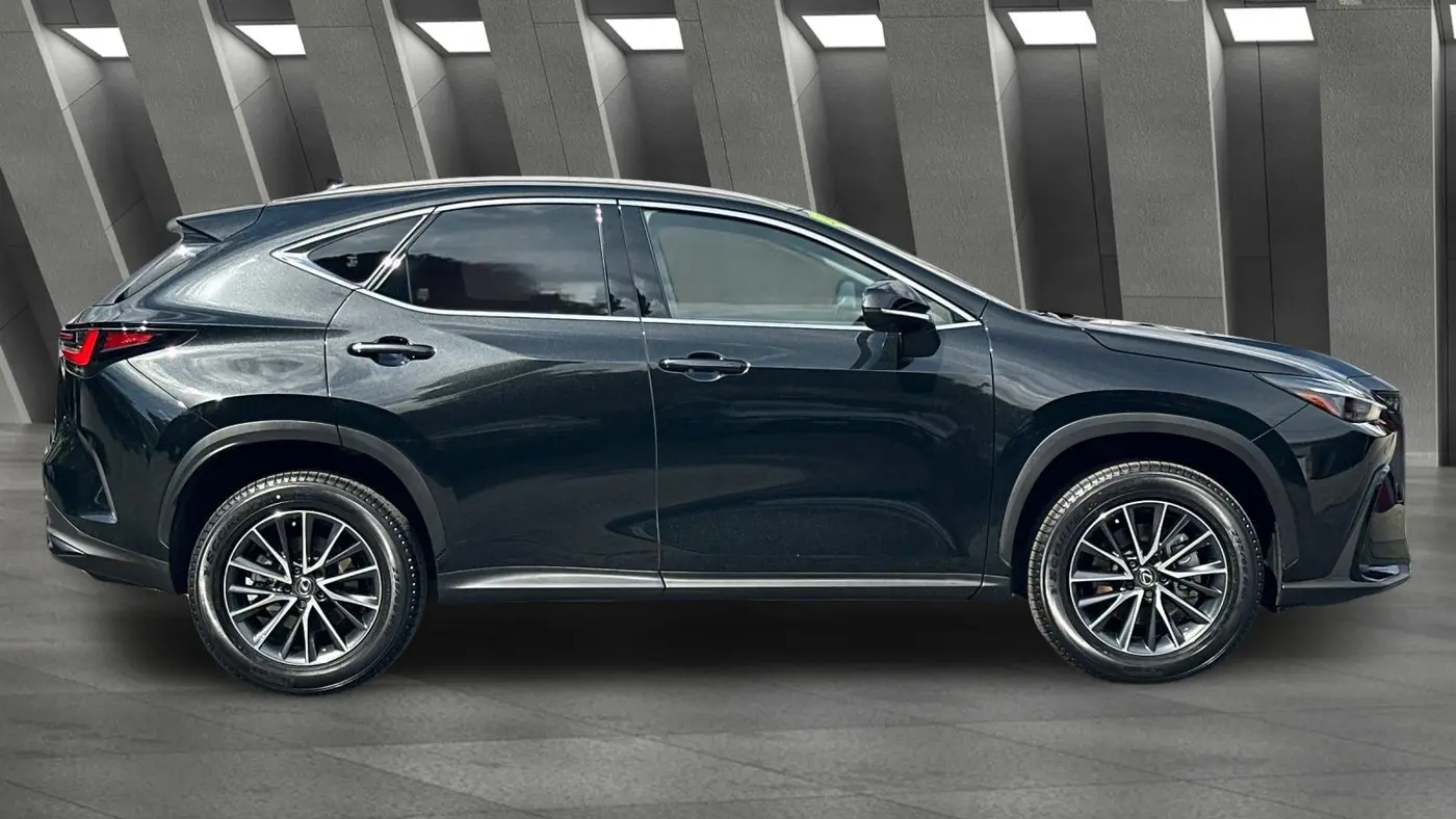 2025 Lexus NX 350h Premium