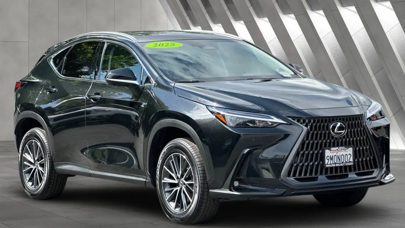 2025 Lexus NX 350h Premium