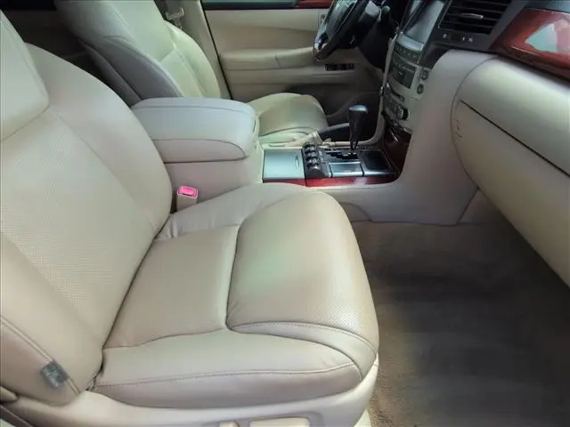 2009 Lexus LX - $23,866