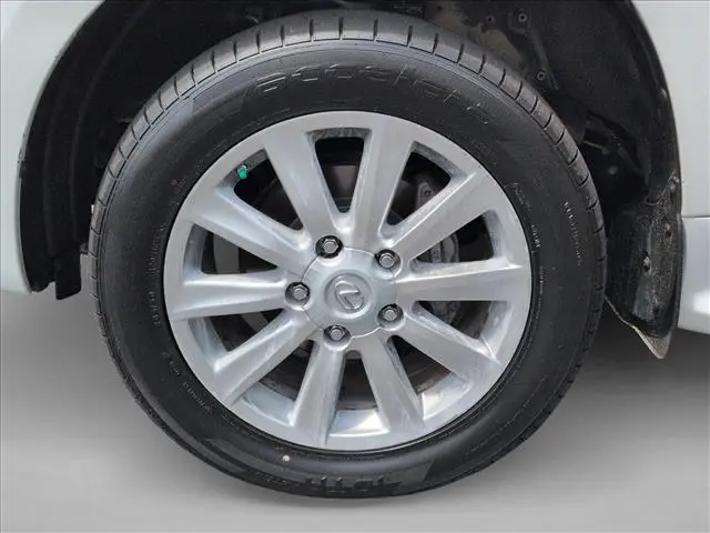 2009 Lexus LX - $23,866