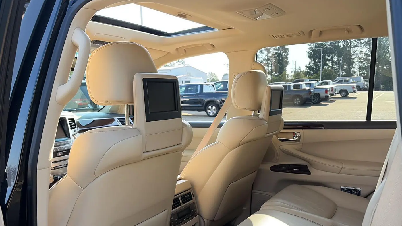 2013 Lexus LX 570 Base