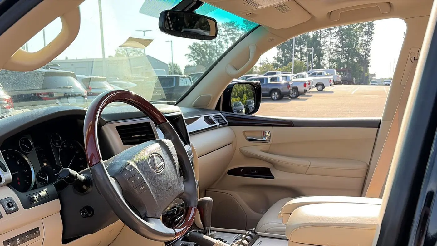 2013 Lexus LX 570 Base