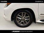 2015 LX 570 Thumbnail 9