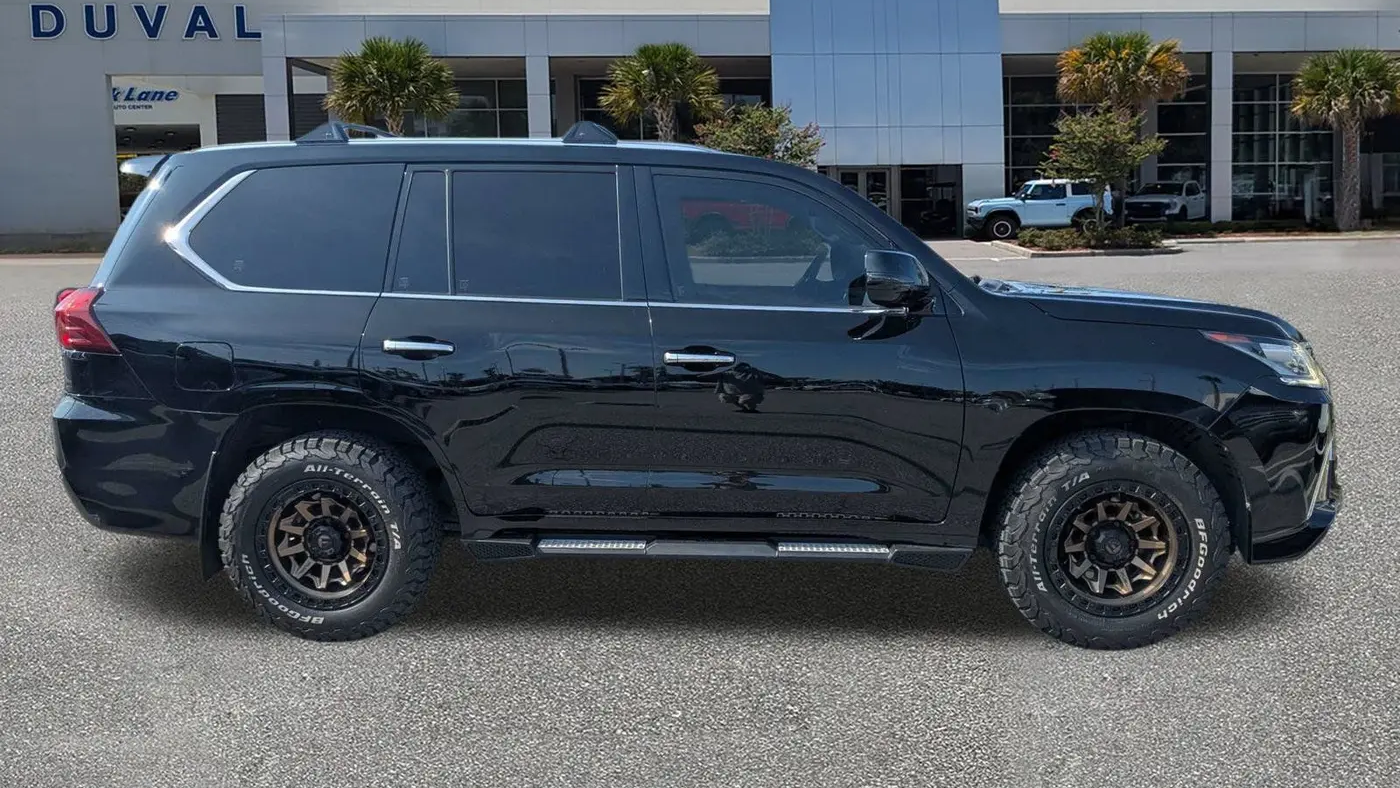2019 Lexus LX 570 Three-Row