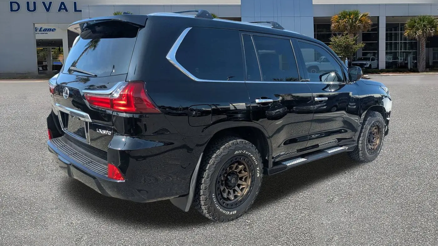 2019 Lexus LX 570 Three-Row