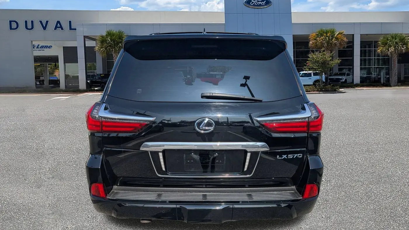 2019 Lexus LX 570 Three-Row