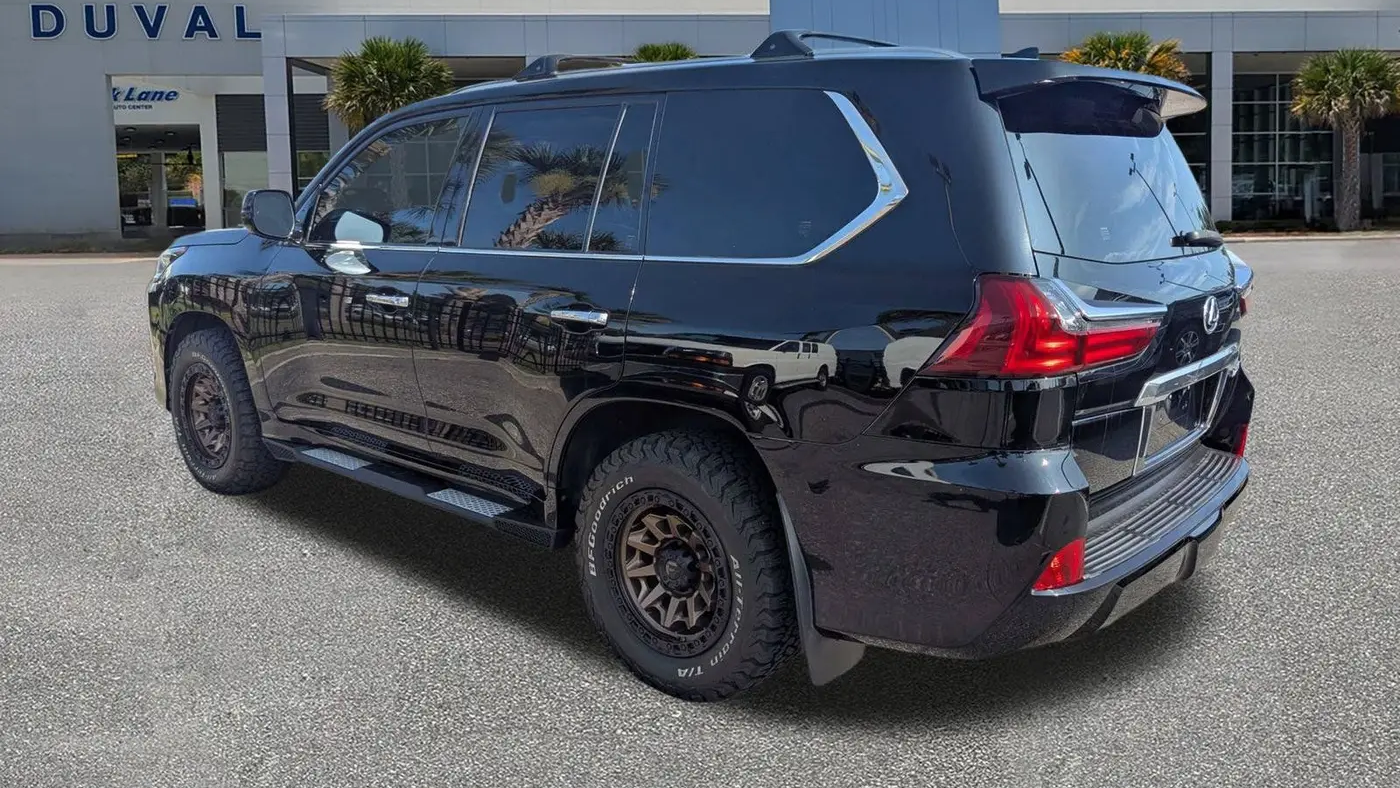 2019 Lexus LX 570 Three-Row