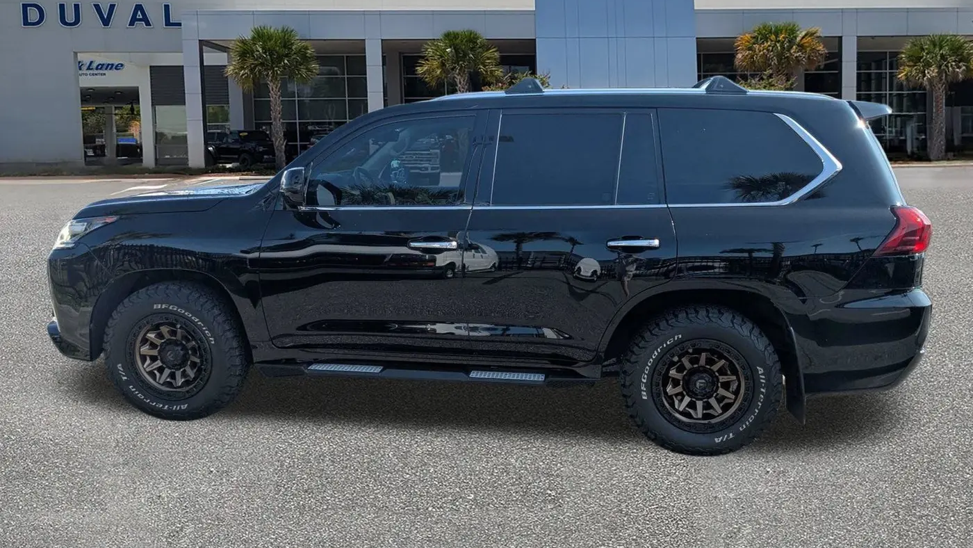 2019 Lexus LX 570 Three-Row