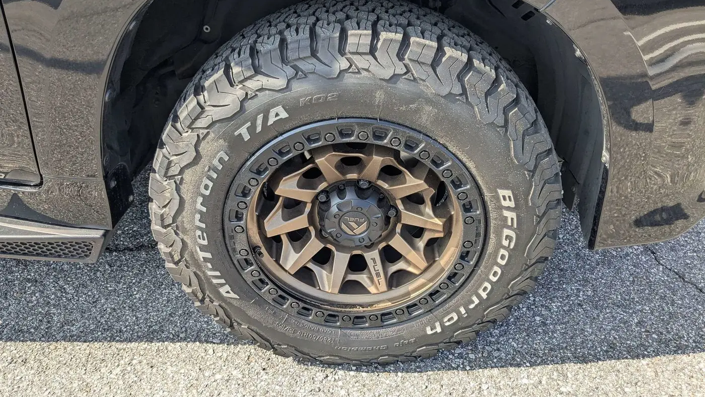 2019 Lexus LX 570 Three-Row