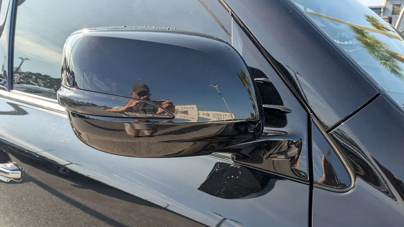 2019 Lexus LX 570 Three-Row