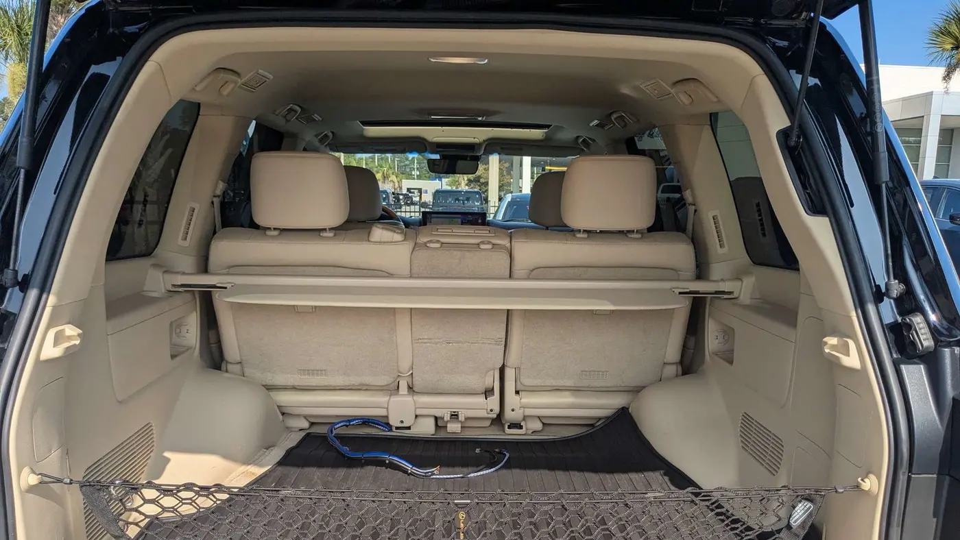 2019 Lexus LX 570 Three-Row