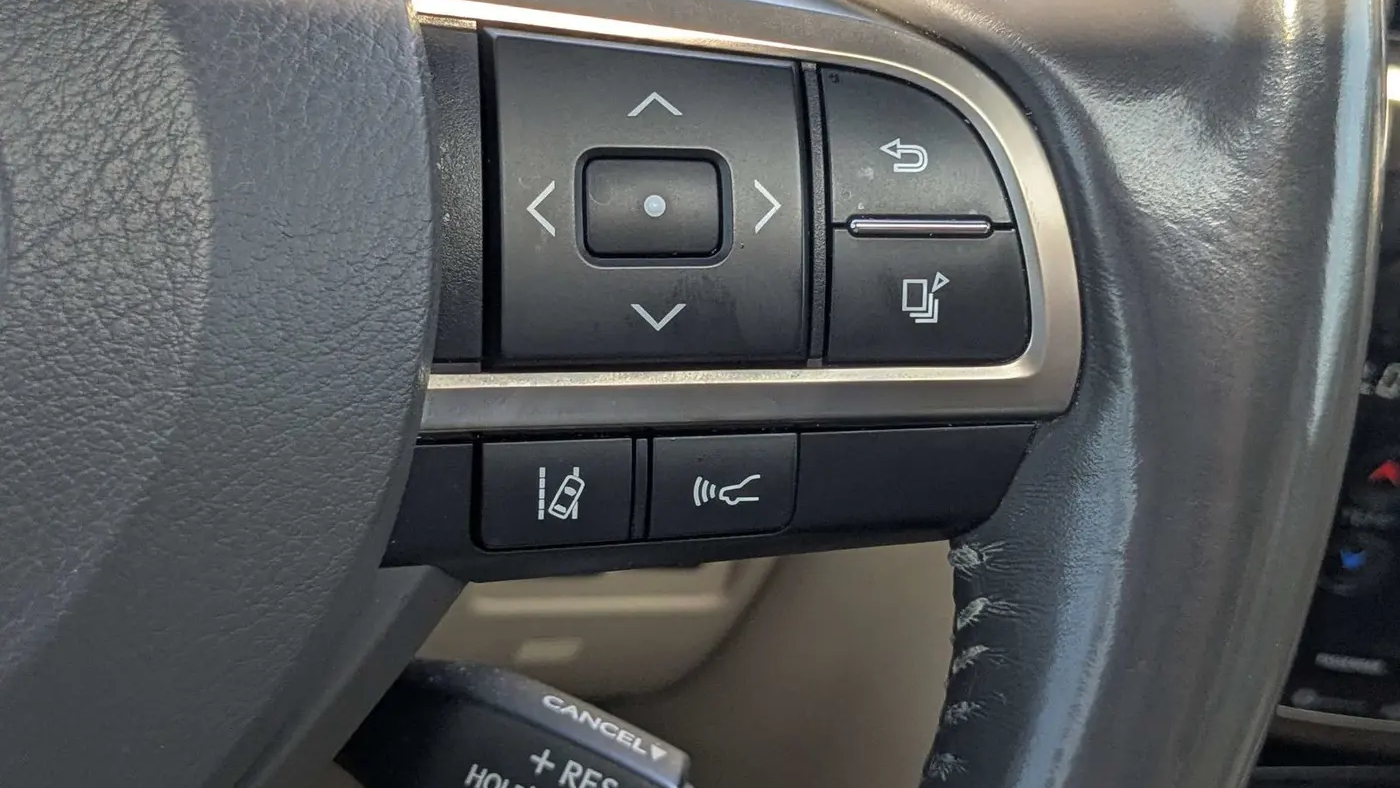 2019 Lexus LX 570 Three-Row