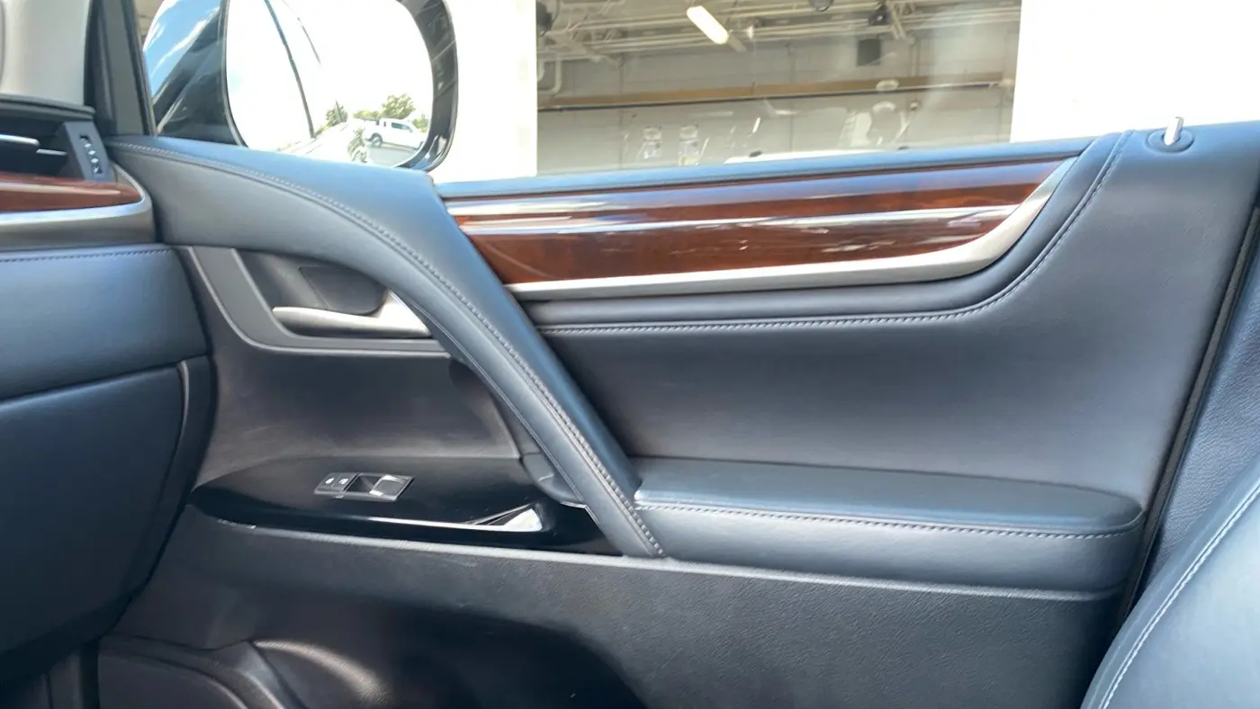 2017 Lexus LX 570 Base