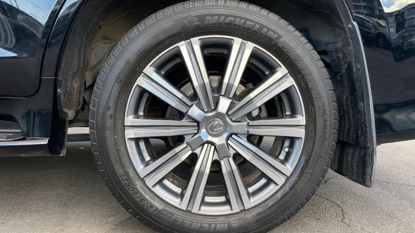 2017 Lexus LX 570 Base