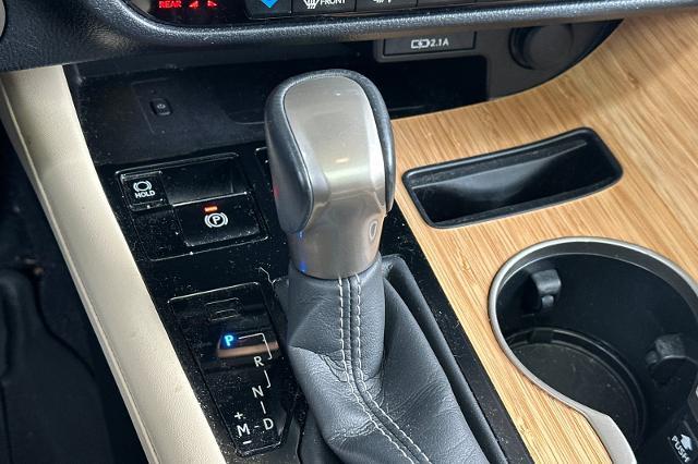 2022 Lexus RX - $33,555