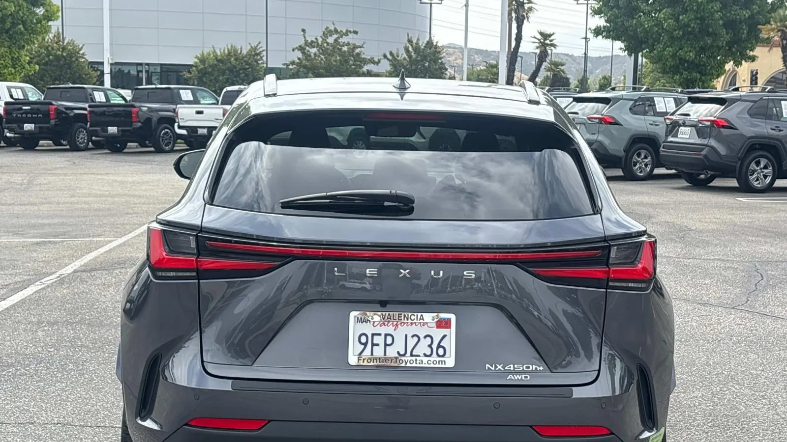 2023 Lexus NX 450h+ F SPORT Handling