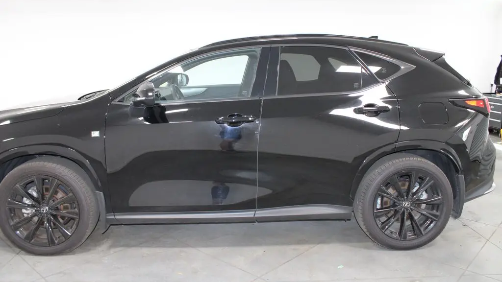 2025 Lexus NX 450h+ F SPORT Handling
