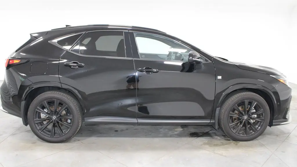 2025 Lexus NX 450h+ F SPORT Handling