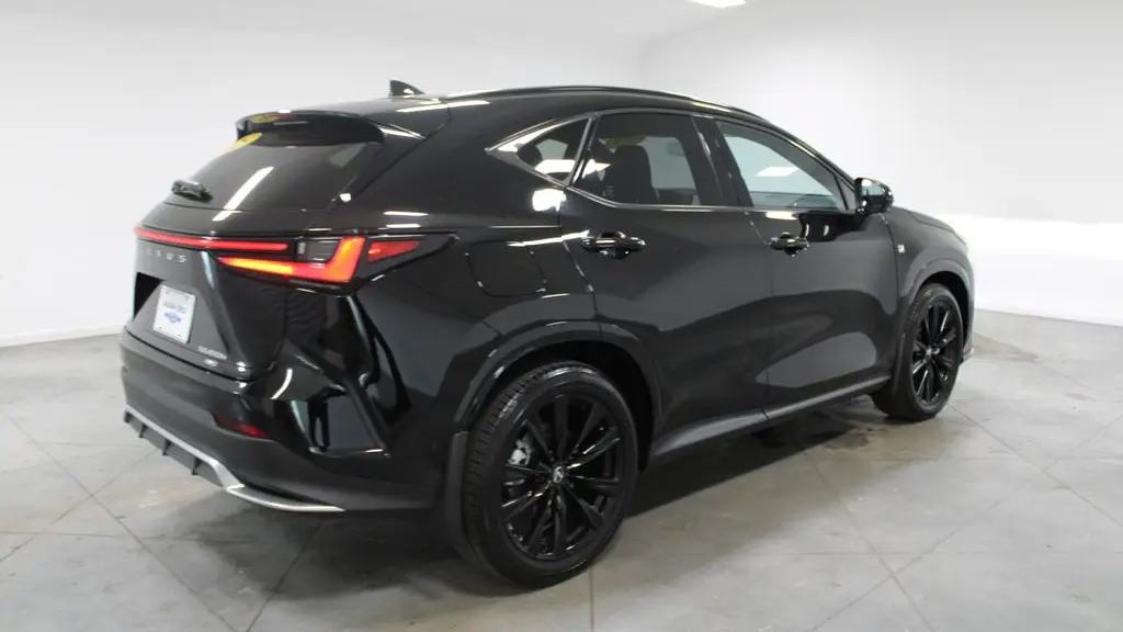 2025 Lexus NX 450h+ F SPORT Handling