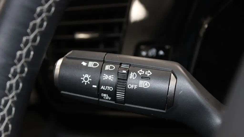 2025 Lexus NX 450h+ F SPORT Handling
