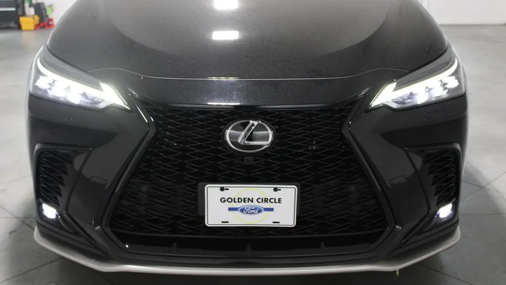 2025 Lexus NX 450h+ F SPORT Handling