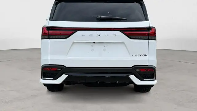 2026 Lexus LX 700h F SPORT Handling