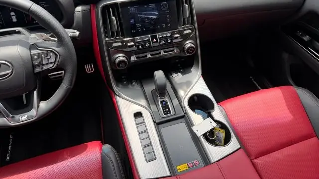 2026 Lexus LX 700h F SPORT Handling