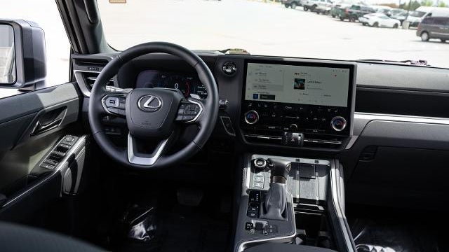 2025 Lexus GX 550 Premium