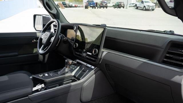 2025 Lexus GX 550 Premium