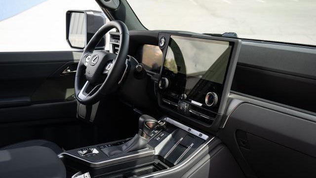 2025 Lexus GX 550 Premium