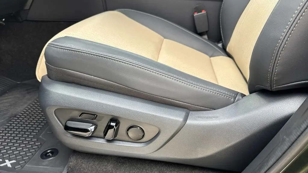 2025 Lexus GX 550 Premium