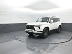 2025 GX 550 Thumbnail 4