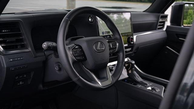 2025 Lexus GX 550 Luxury+
