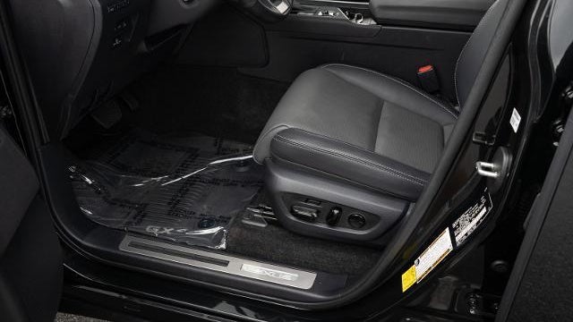 2025 Lexus GX 550 Luxury+
