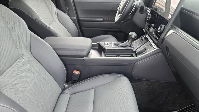 2025 Lexus GX 550 Luxury