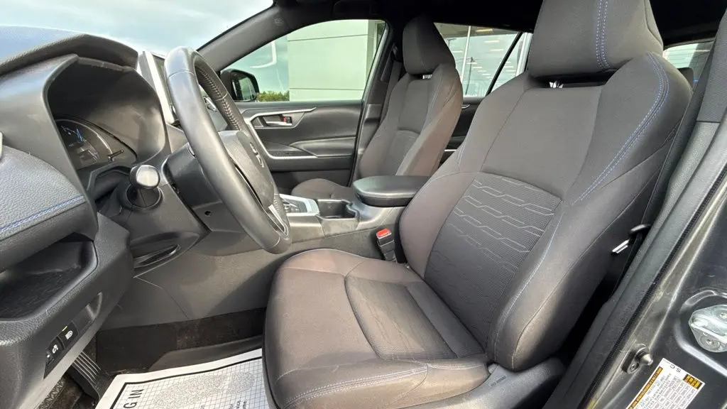 2023 Toyota RAV4 Hybrid SE