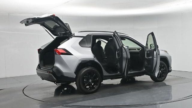 2025 Toyota RAV4 Hybrid SE