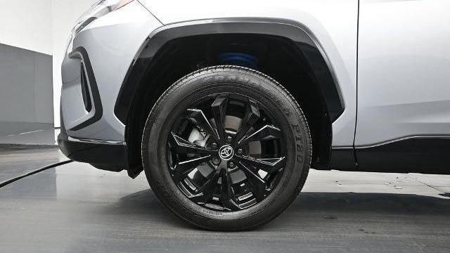 2025 Toyota RAV4 Hybrid SE