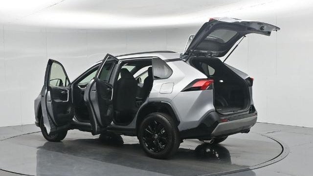 2025 Toyota RAV4 Hybrid SE