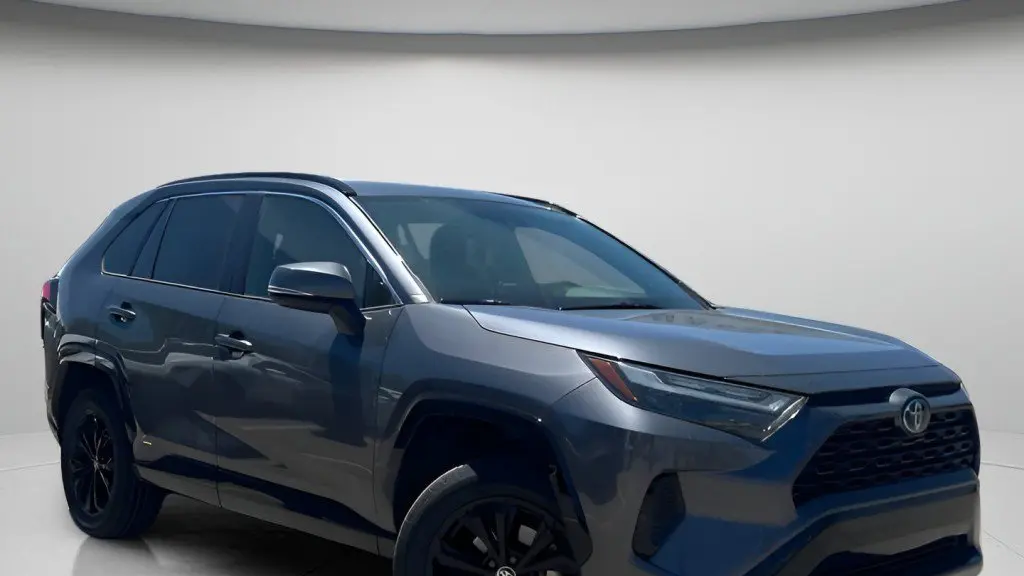2023 Toyota RAV4 Hybrid SE