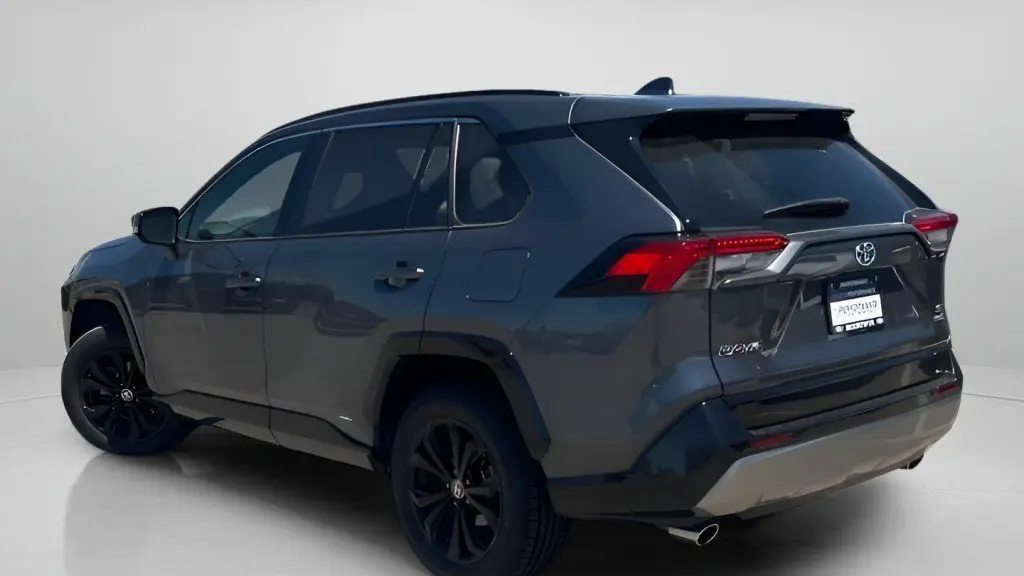 2023 Toyota RAV4 Hybrid SE