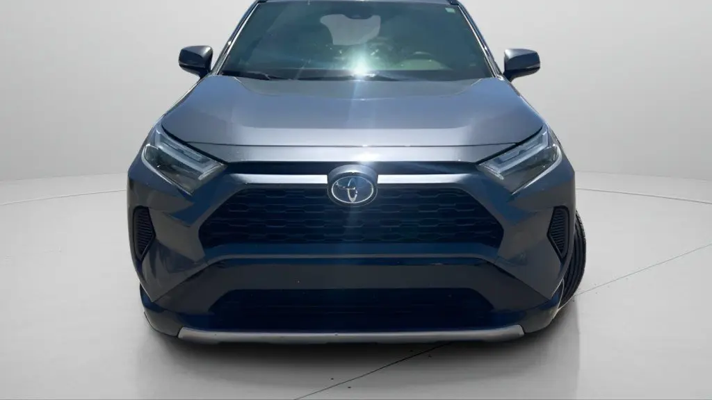 2023 Toyota RAV4 Hybrid SE