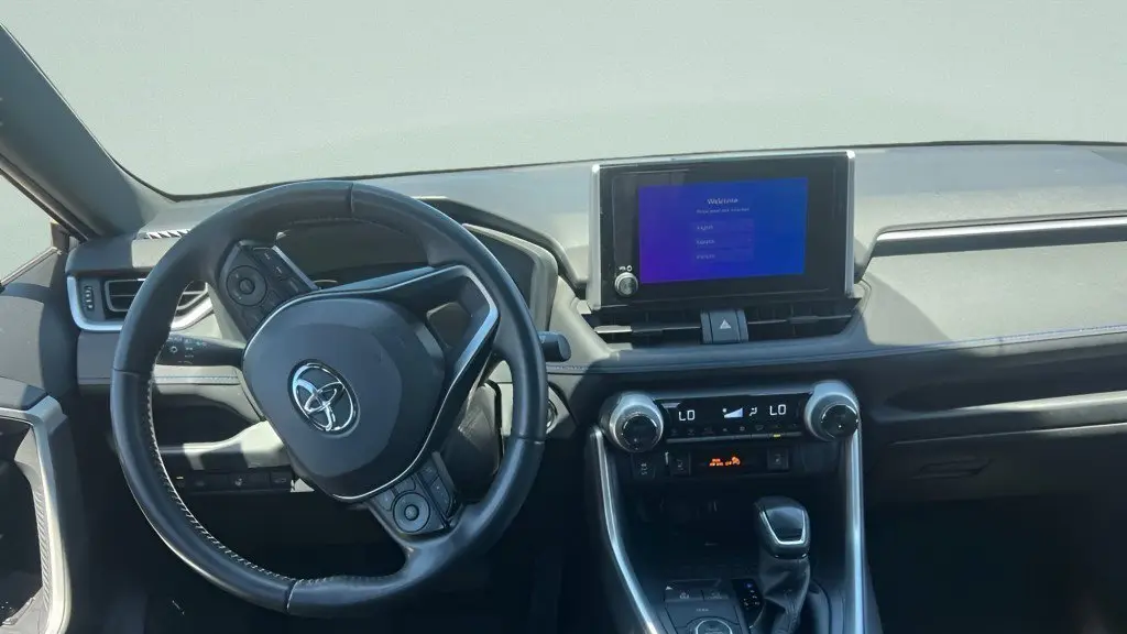 2023 Toyota RAV4 Hybrid SE