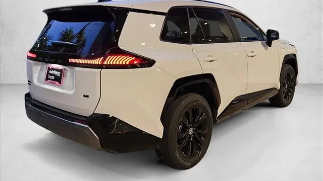 2026 Toyota RAV4 Plug-in Hybrid SE