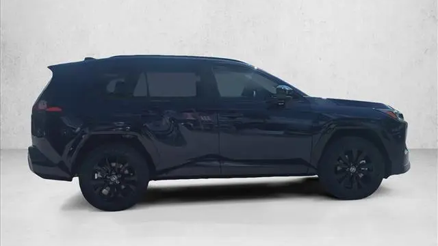 2026 Toyota RAV4 Plug-in Hybrid SE