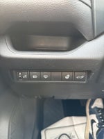 2019 RAV4 Thumbnail 17