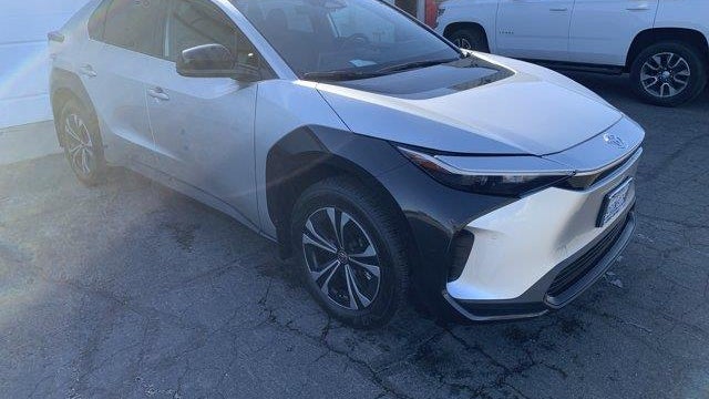 2025 Toyota bZ4X Limited