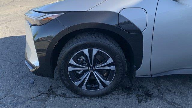 2025 Toyota bZ4X Limited