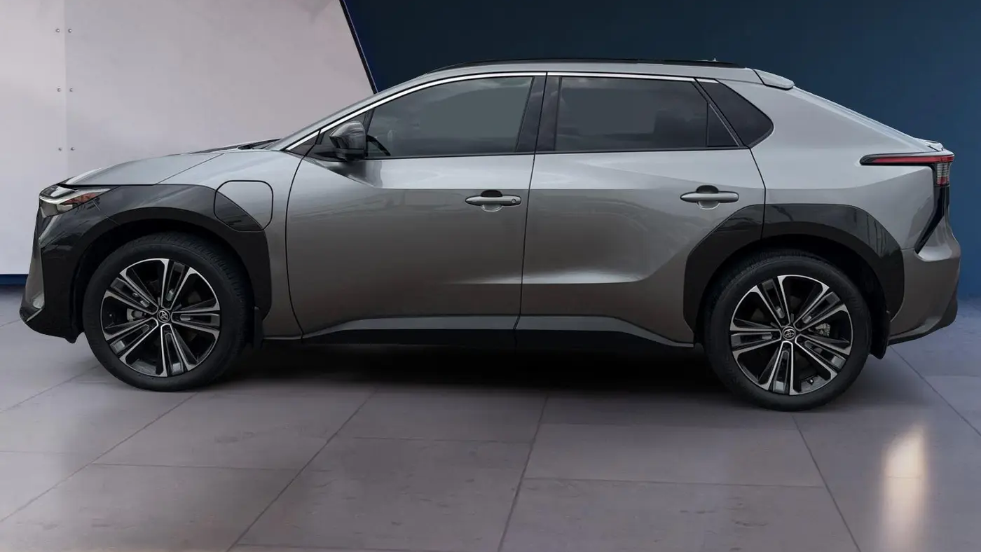 2023 Toyota bZ4X Limited