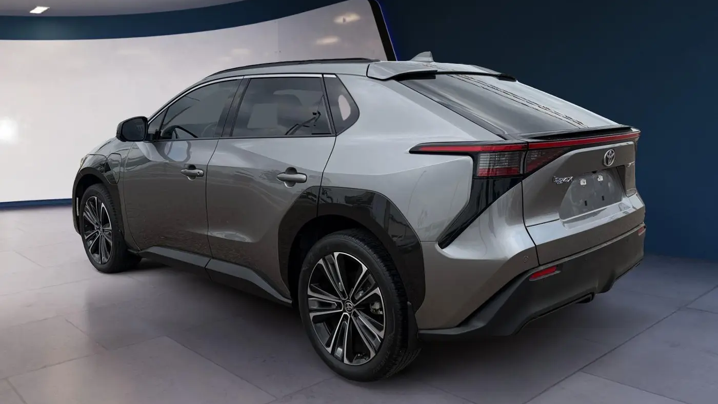 2023 Toyota bZ4X Limited